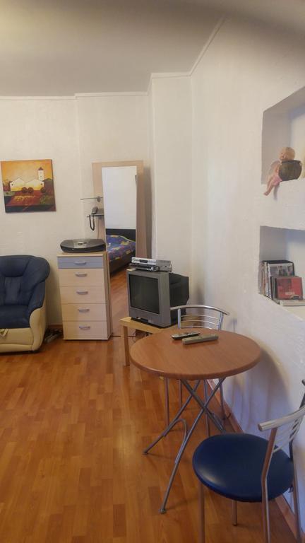 Apartement Kruglouniversitetska 2/1 Kyiv Quarto foto